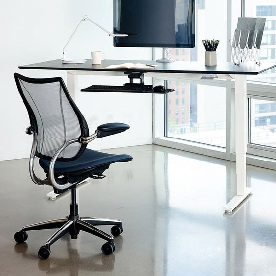 A Comprehensive Guide to Ergonomic Chair and Proper Standing Desk Ergonomics